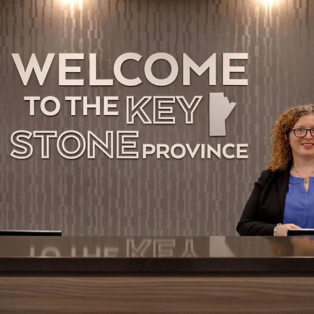 Hampton Inn By Hilton Winnipeg Downtown מראה חיצוני תמונה