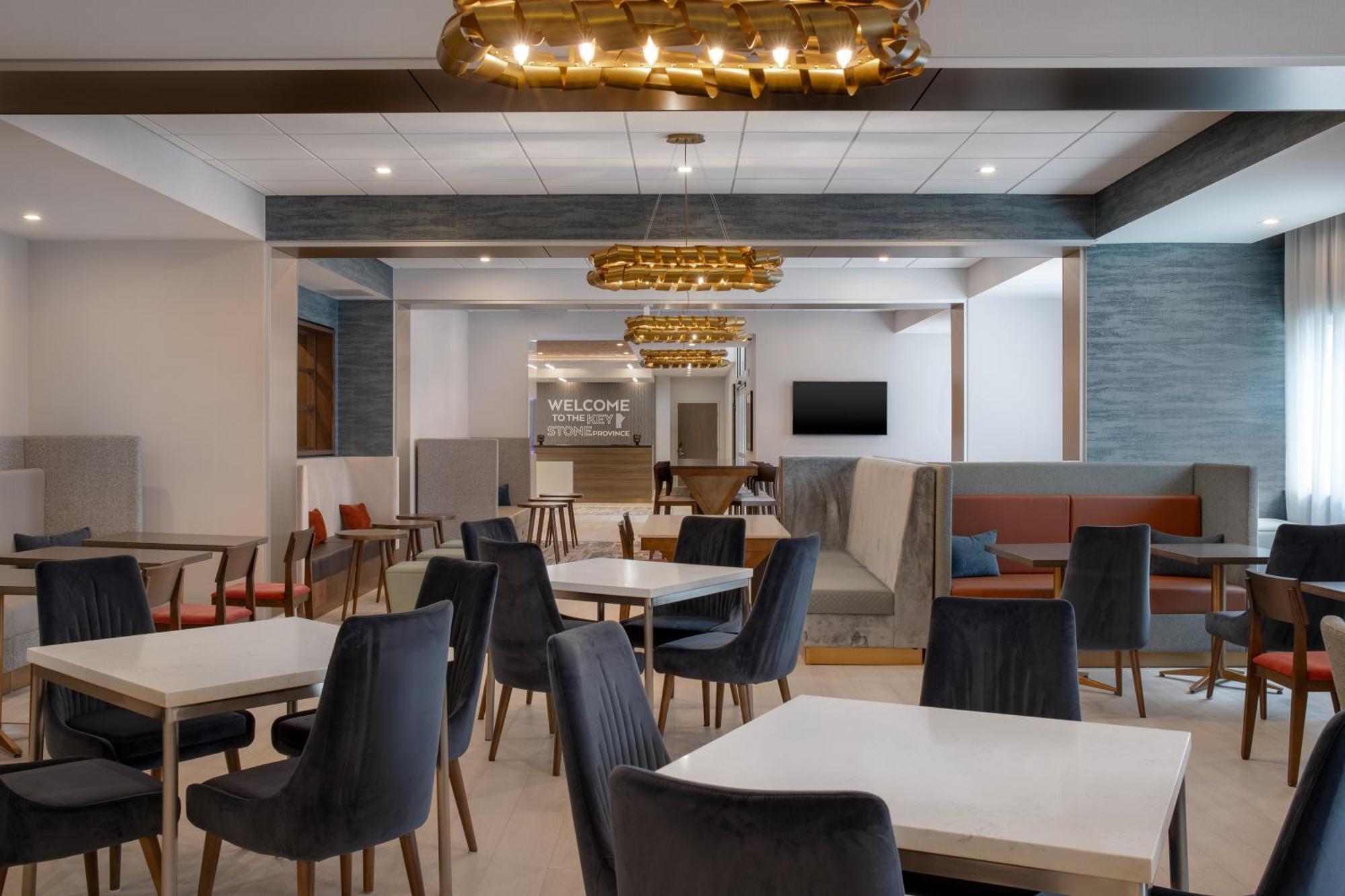 Hampton Inn By Hilton Winnipeg Downtown מראה חיצוני תמונה