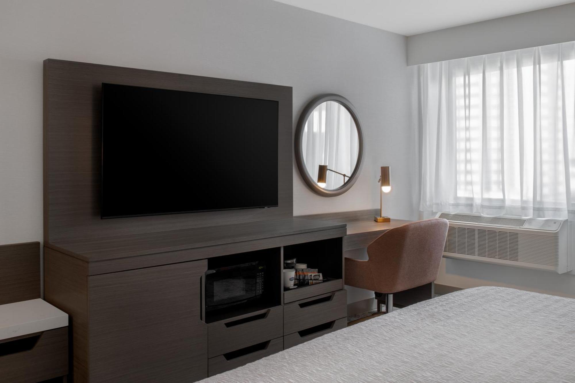 Hampton Inn By Hilton Winnipeg Downtown מראה חיצוני תמונה
