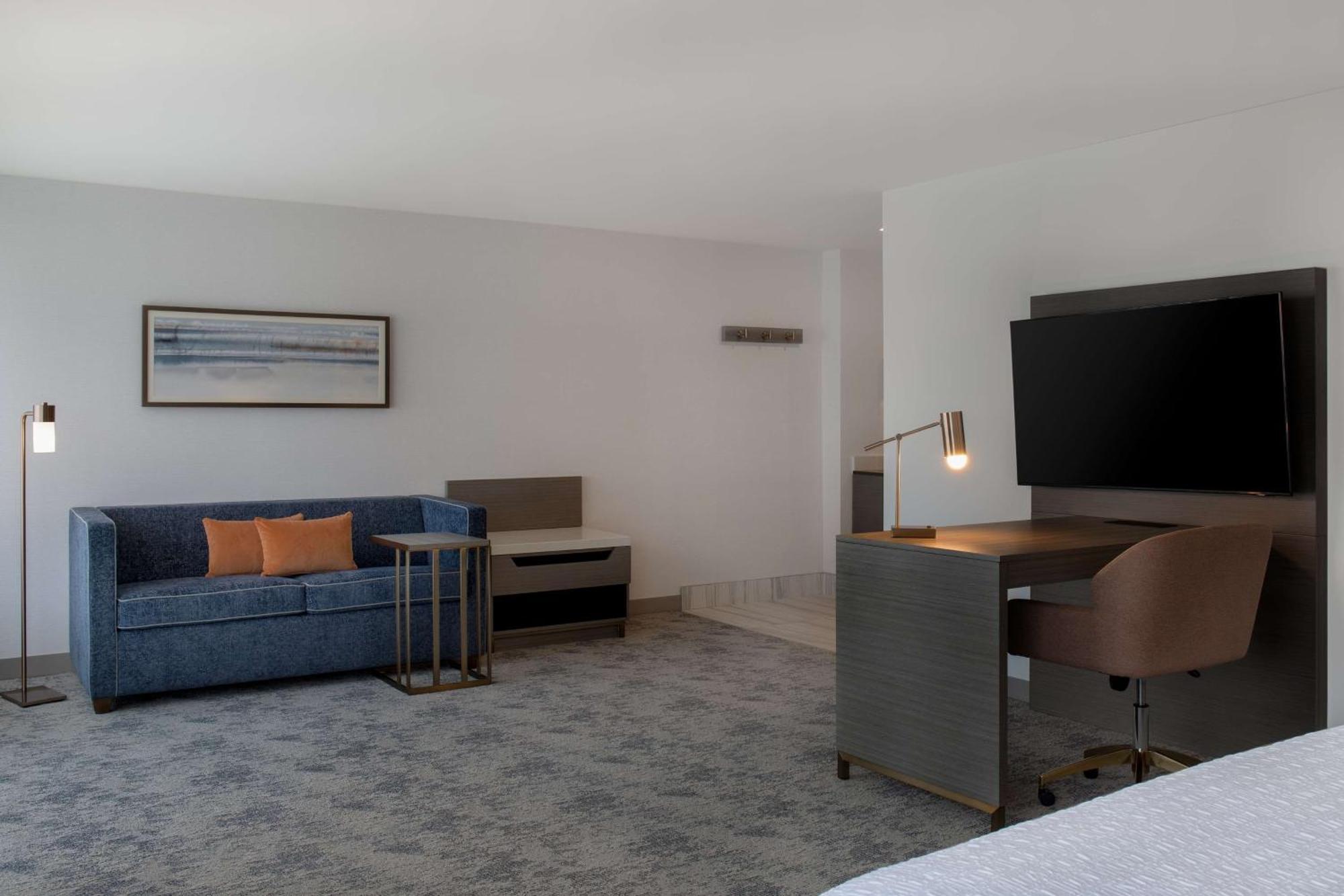 Hampton Inn By Hilton Winnipeg Downtown מראה חיצוני תמונה