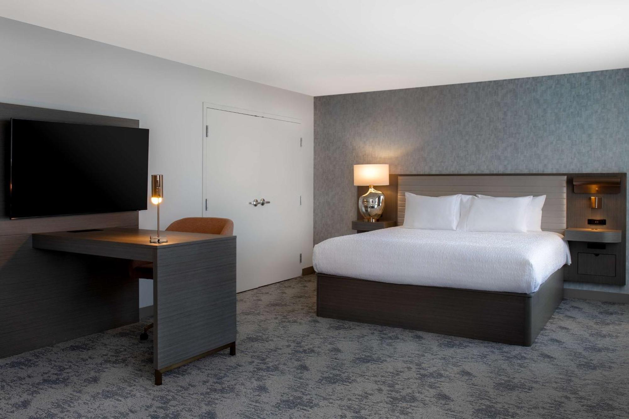 Hampton Inn By Hilton Winnipeg Downtown מראה חיצוני תמונה