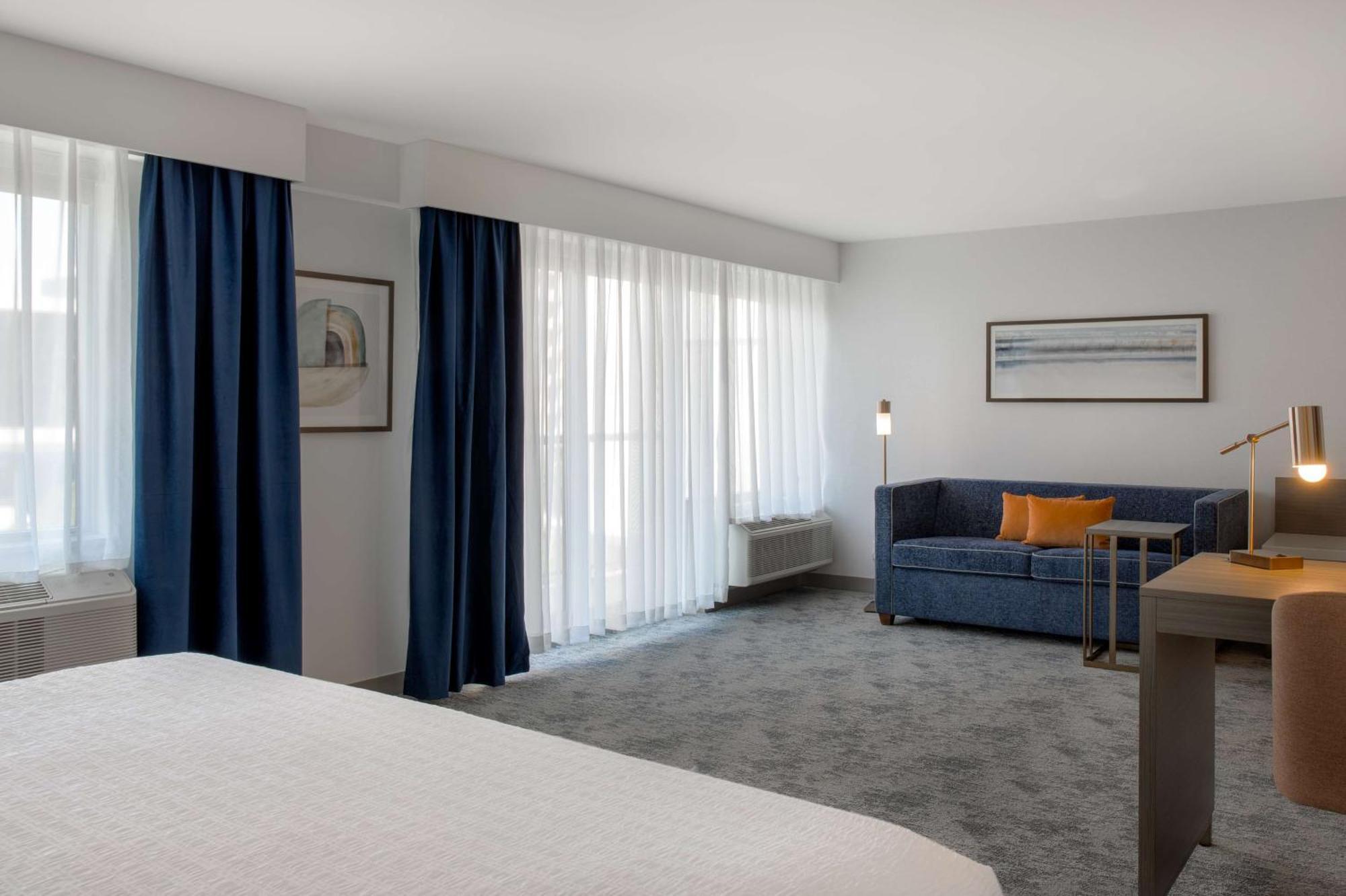 Hampton Inn By Hilton Winnipeg Downtown מראה חיצוני תמונה