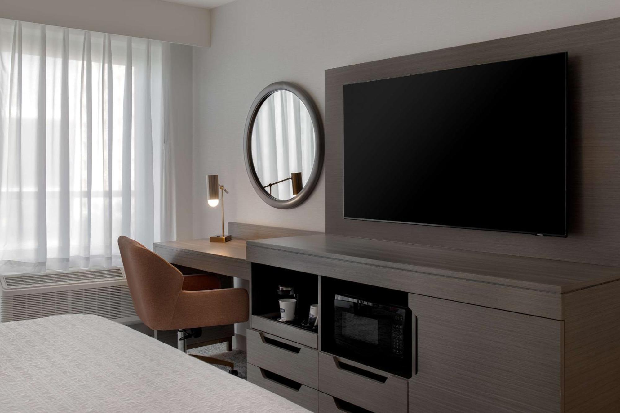 Hampton Inn By Hilton Winnipeg Downtown מראה חיצוני תמונה