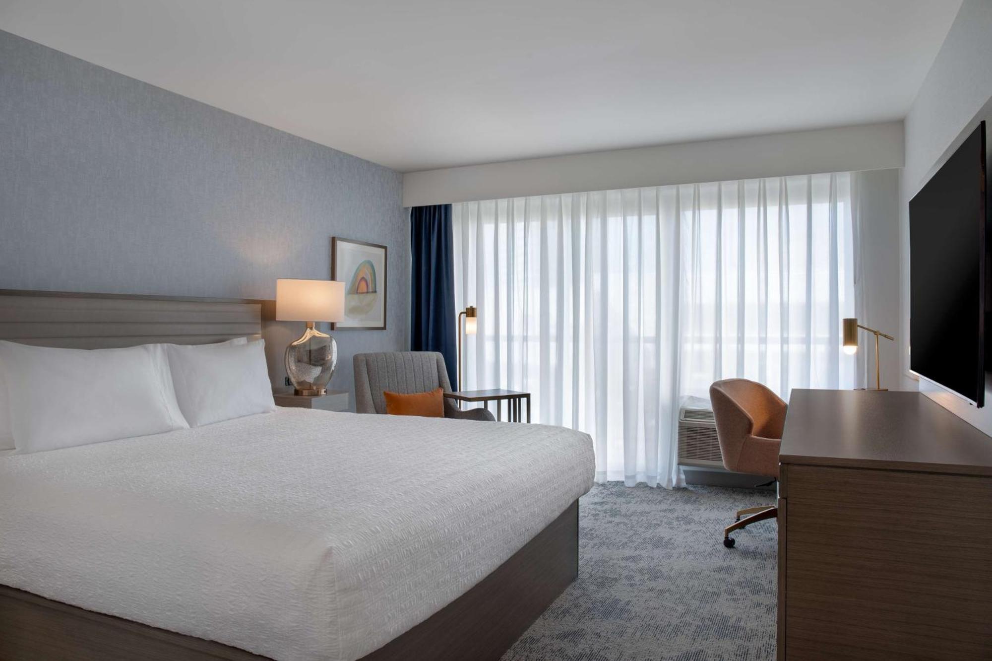 Hampton Inn By Hilton Winnipeg Downtown מראה חיצוני תמונה