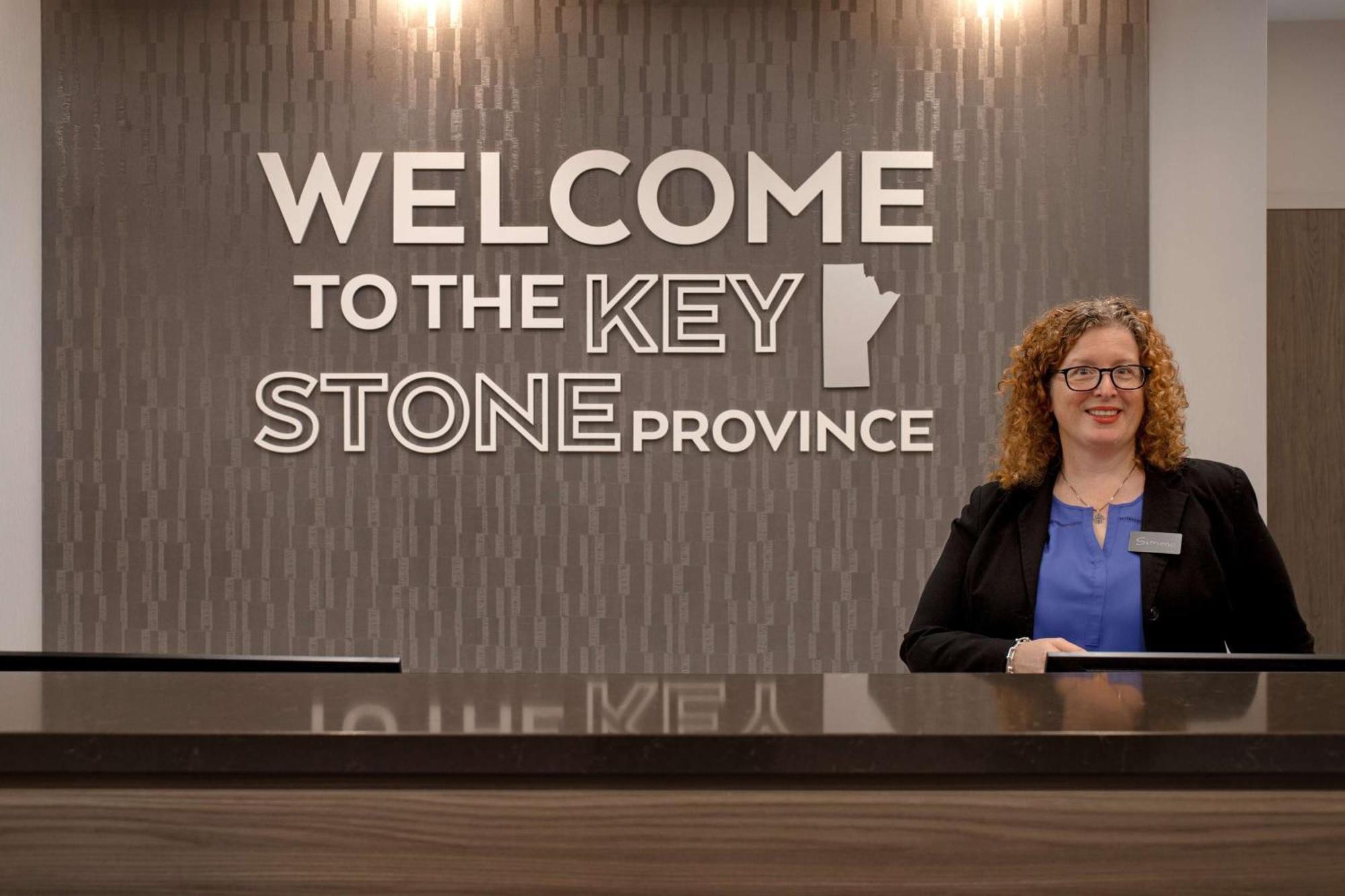 Hampton Inn By Hilton Winnipeg Downtown מראה חיצוני תמונה