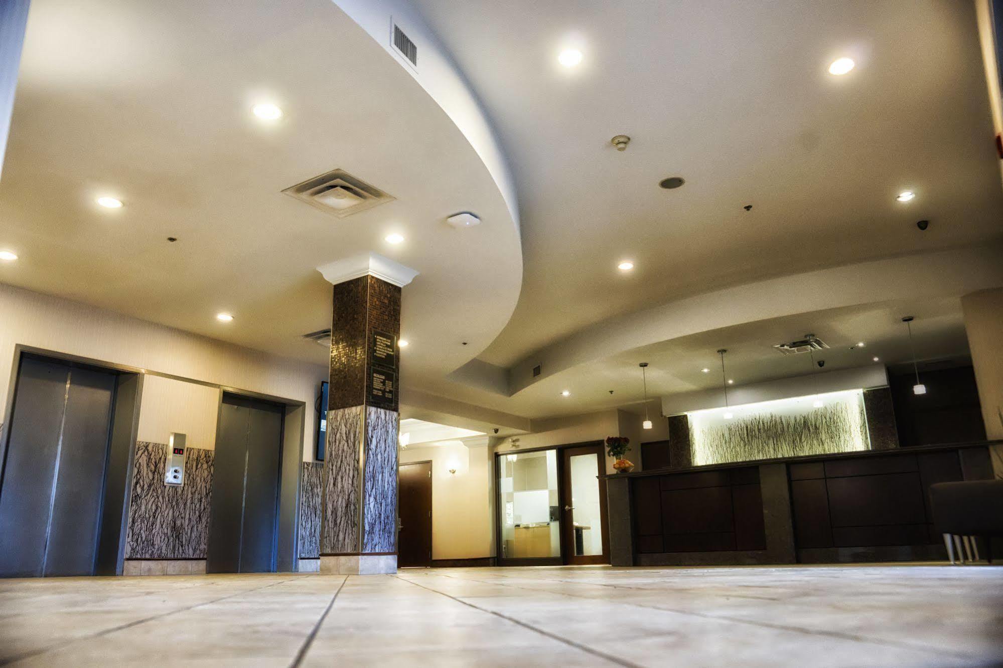 Hampton Inn By Hilton Winnipeg Downtown מראה חיצוני תמונה